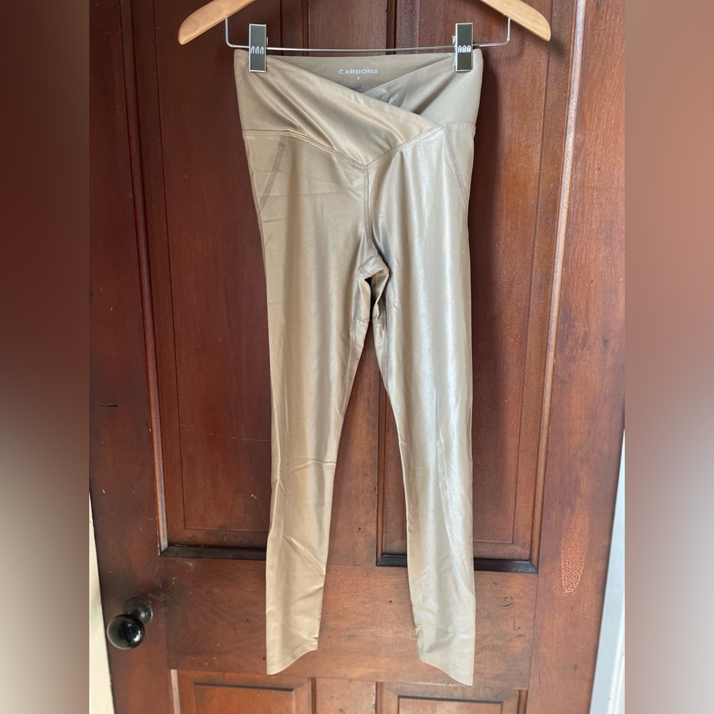 Carbon 38 women's small athletic leggings